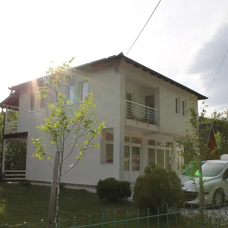 Nadia's Holiday home Ilidza