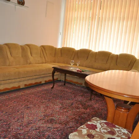 Nadia's Дом отдыха Илиджа