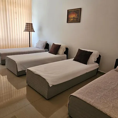 Nadia's Илиджа